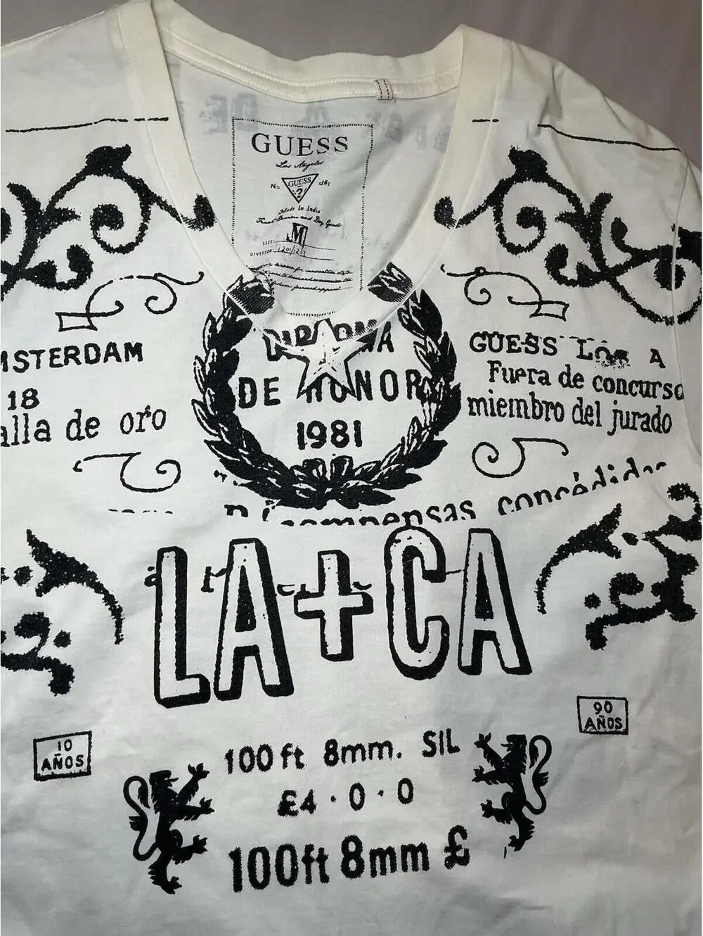 GUESS La Joya Graphic T Shirt Mens M White Vintage Y2K Distressed Print Tee - Picture 2 of 6